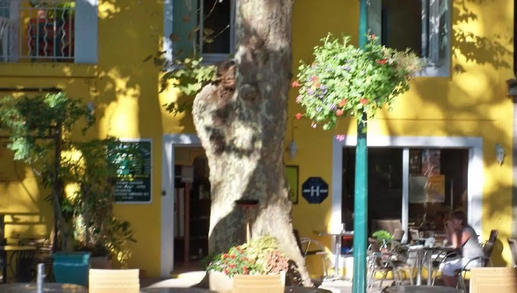 Logis Hotel De L'Etang