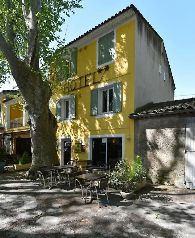 Logis Hotel De L'Etang Cucuron